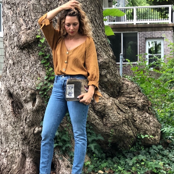 3/4 Sleeve Sweetheart Neck Blouse - Picture 2 of 2